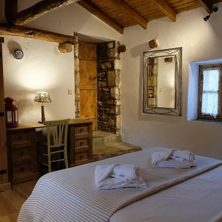 Linos Traditional Hébergement de vacances *