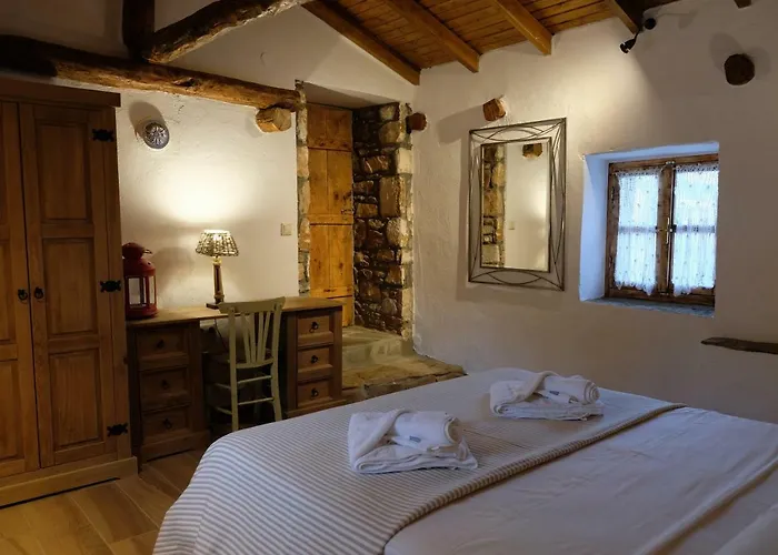 Linos Traditional Hébergement de vacances *