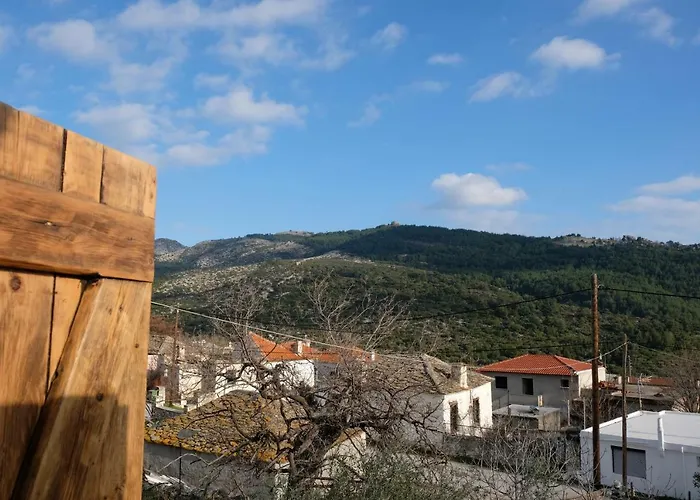 Linos Traditional Theologos (Thasos)